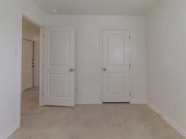1230 Lehmann Dr — Photo 16