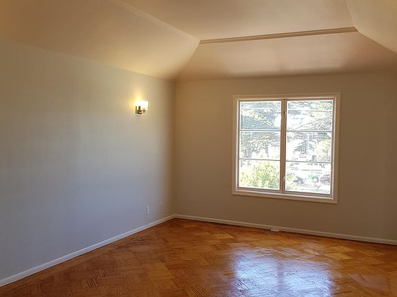 4th image of 1606 36th Ave
