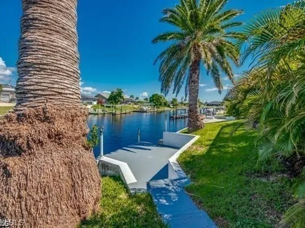 711 SE 33rd Ter, Cape Coral, FL 33904