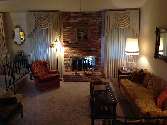 5th image of 9421 Neville Way