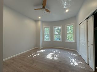 762 S 4th St FLOOR 2, Philadelphia, PA 19147