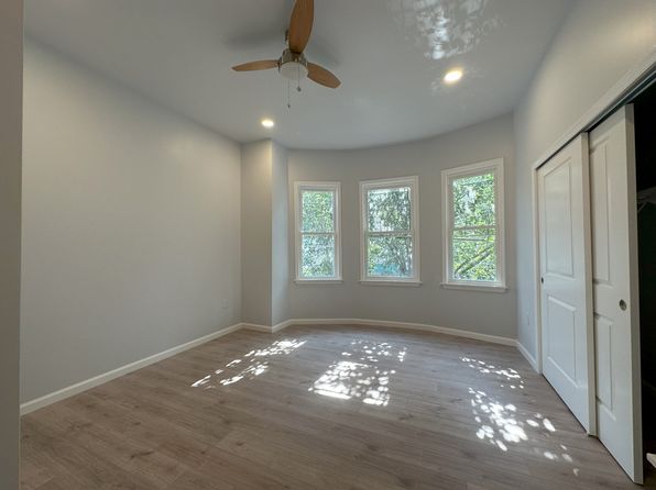 762 S 4th St FLOOR 2