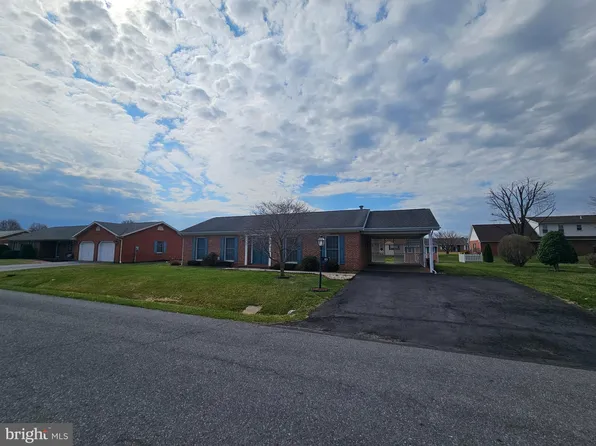 113 S Valley Dr, Hagerstown, MD 21740