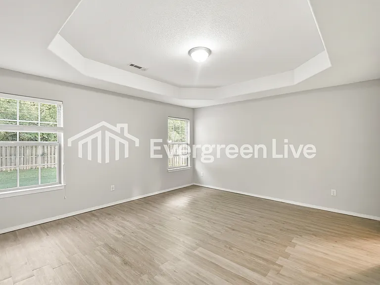 580 N Country Farm Rd — Photo 6