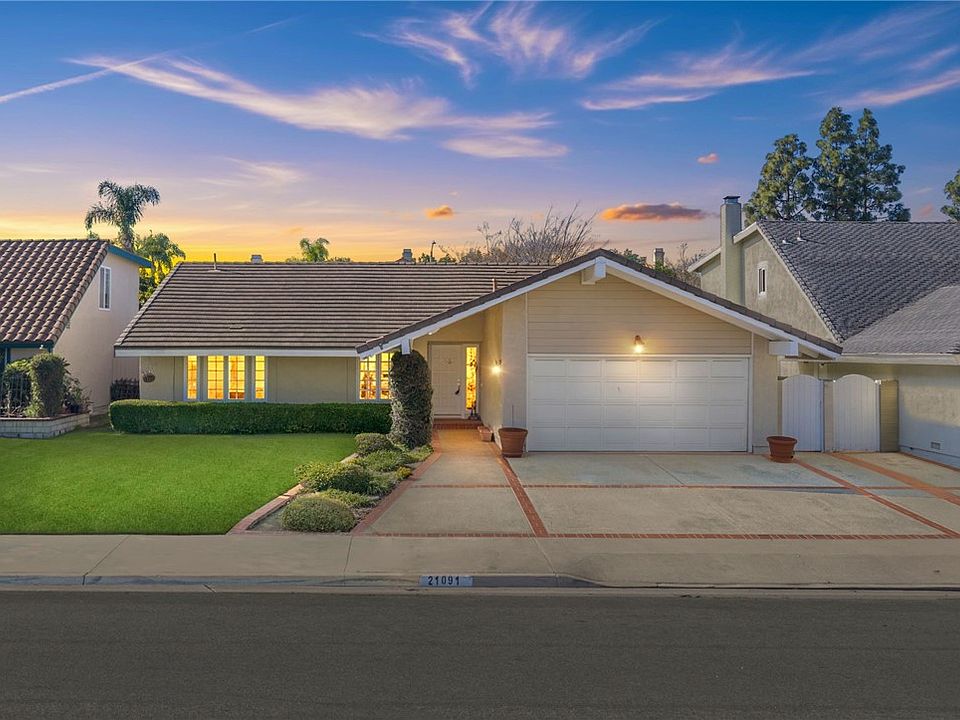 1st image of 21091 Chubasco Ln
