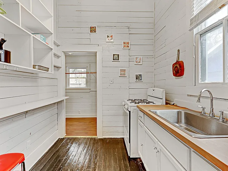 1012 Dart St. — Photo 9