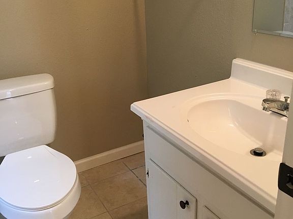 4th image of 2147 Sherwood Meadow Dr APT D