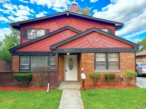 3125 W Whipple Dr, Merrionette Park, IL 60803