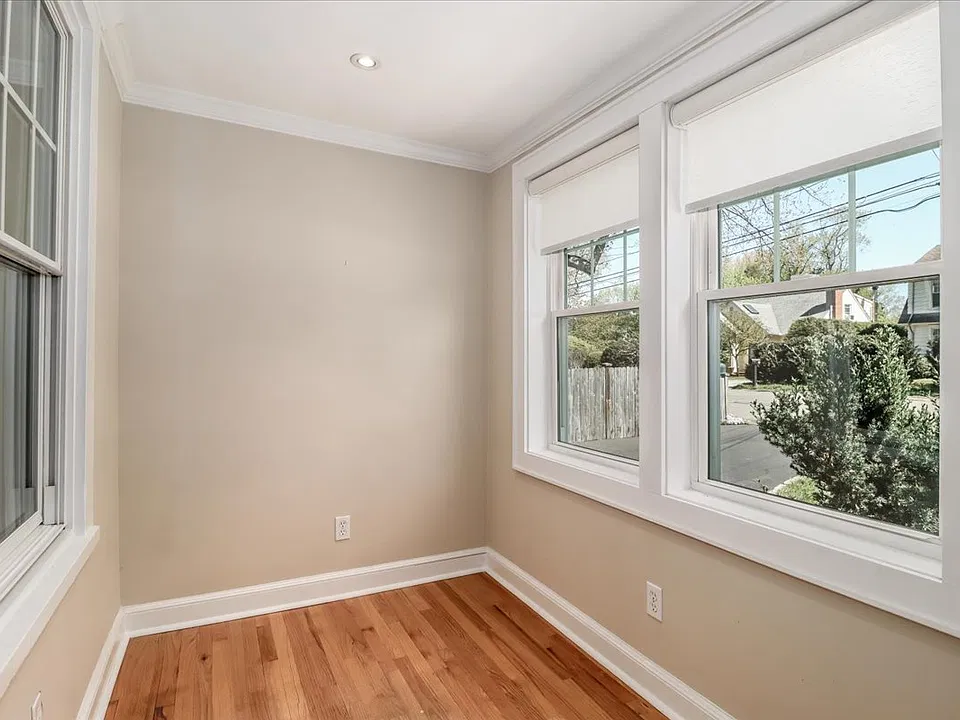 25 Maplewood Ave