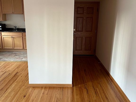5th image of 5924 35th St W APT E