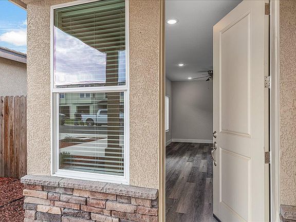 5th image of 1409 Villa Way