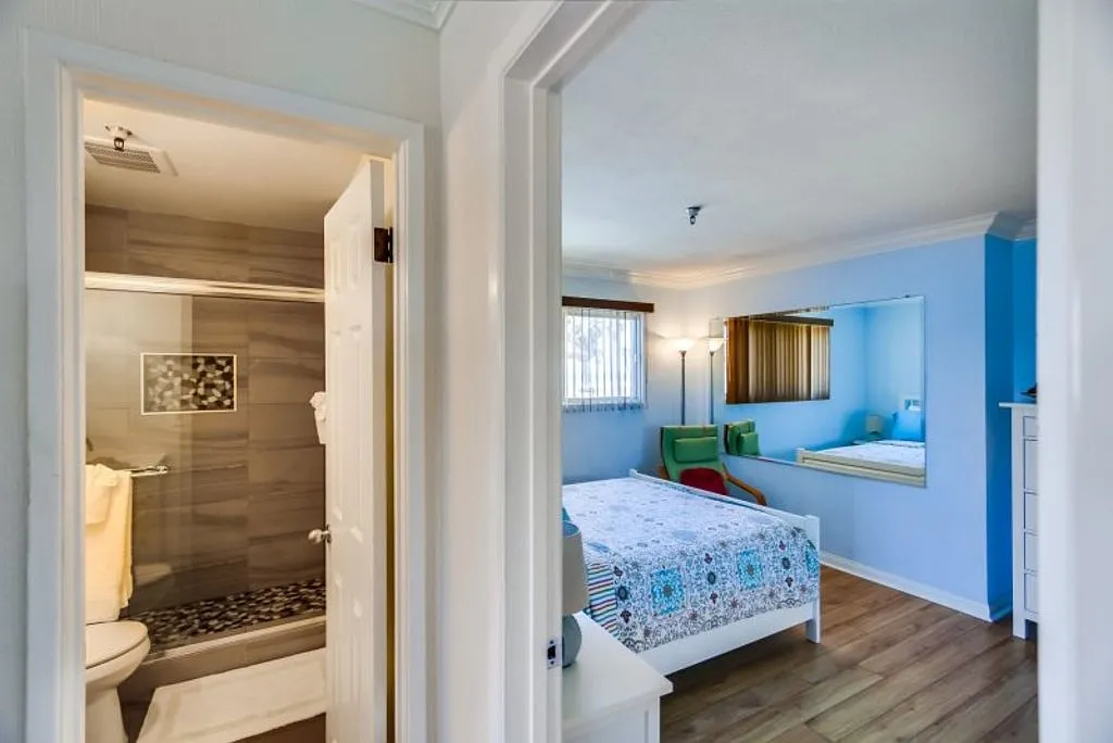 1 bed, 1.0 bath, $5,350 — Photo 4