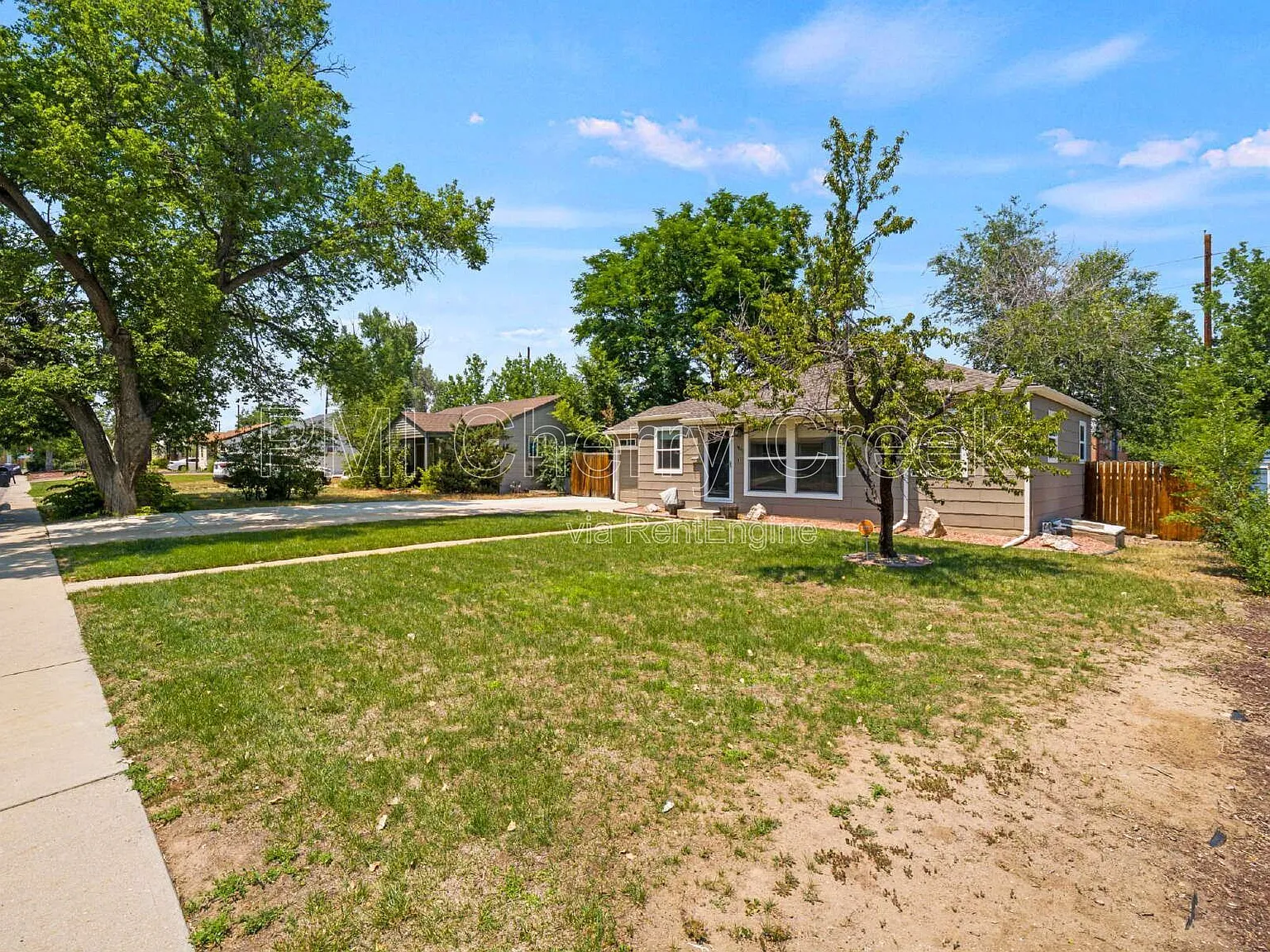 3 bed, 1.0 bath, 835 sqft, $2,800 — Photo 3