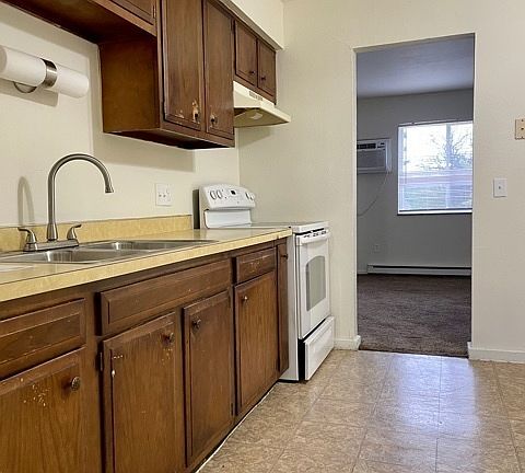 5th image of 5311 N Detroit Ave APT 6