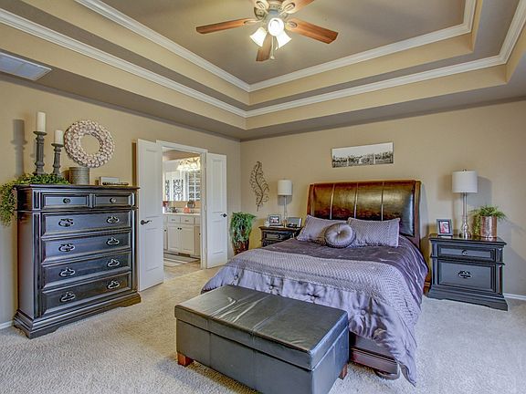 5th image of 15401 Sugar Loaf Dr