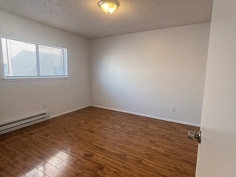 9021 Candelaria Rd NE #A — Photo 17