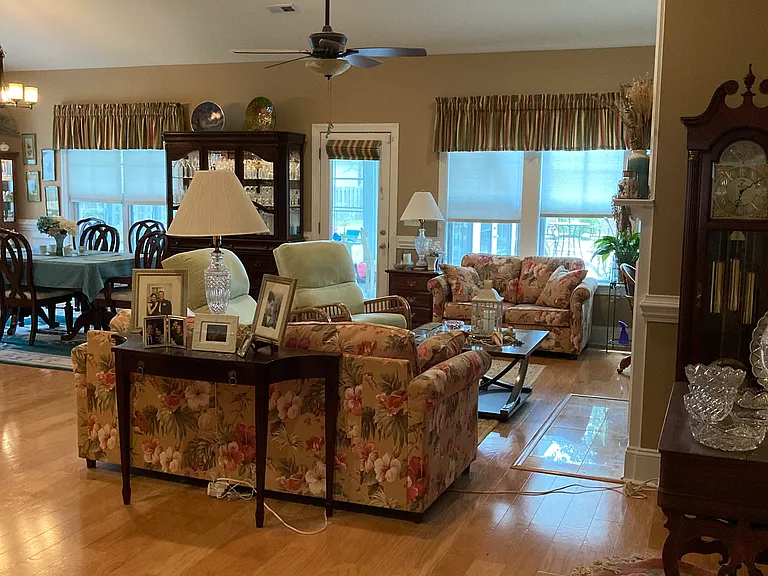 110 Shore Ct — Photo 10