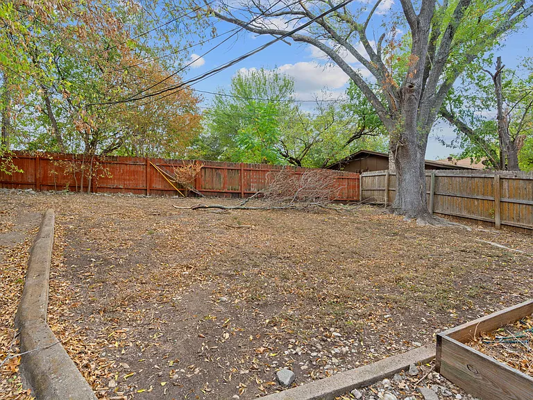 2505 Parker Ln #B — Photo 19