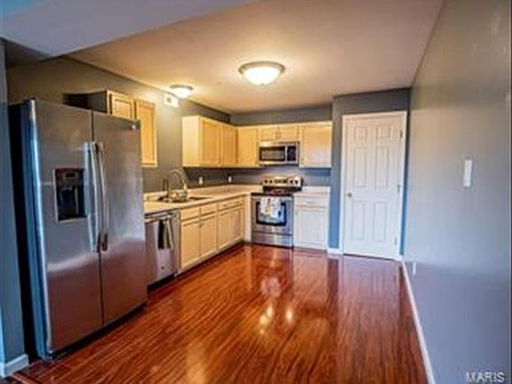 4th image of 10 Eagle Rock Cv Unit 200