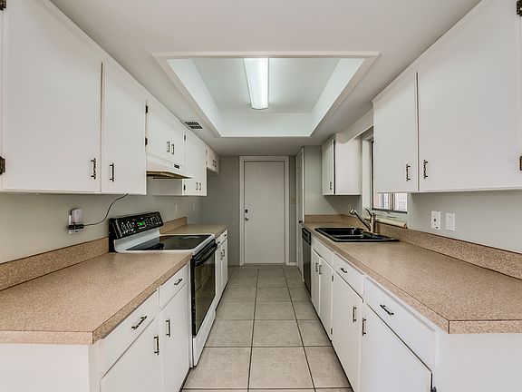 5th image of 1616 Monticello St