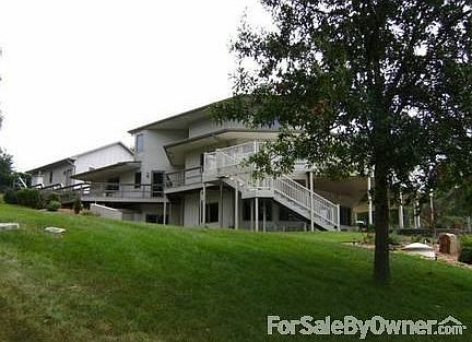 3rd image of 138 Lakecrest Pl
