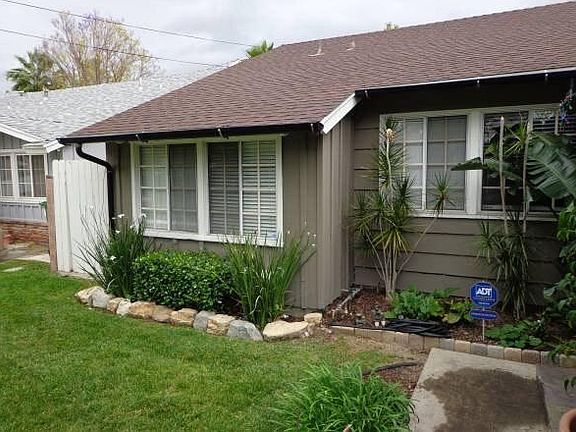 3rd image of 6848 Langdon Ave