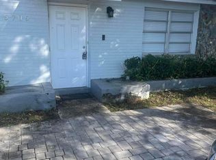 5706 Candlewood Avenue, Mangonia Park, FL 33407