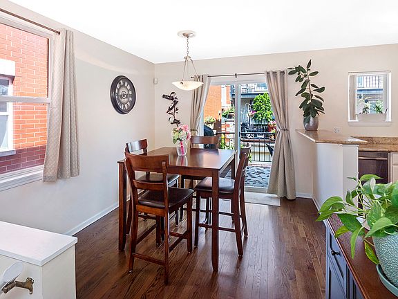 5th image of 3441 N Lawndale Ave