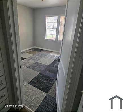 5th image of 714 NE 25th St