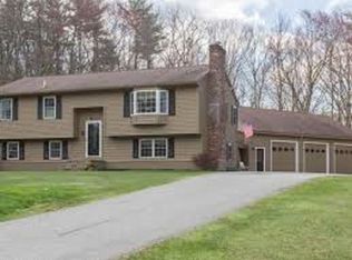 6 Falcon Dr, Pelham, NH 03076