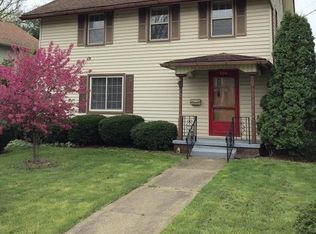 206 Bachtel St SE, North Canton, OH
