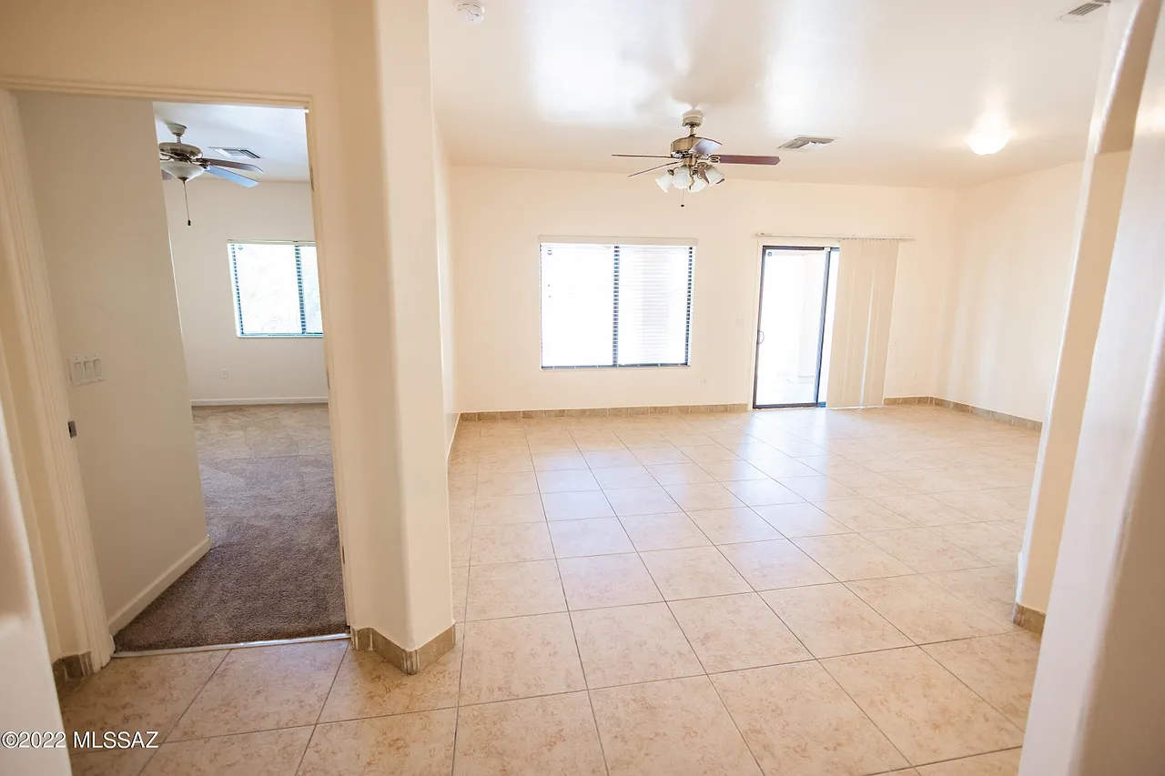 3 bed, 1454 sqft, $2,100 — Photo 4