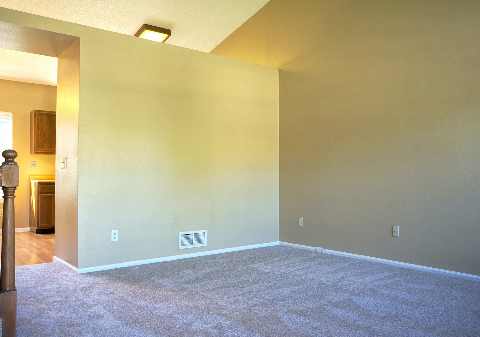 Fantastic 3 Bed/2 Bath Home in Broomfield! — Photo 3