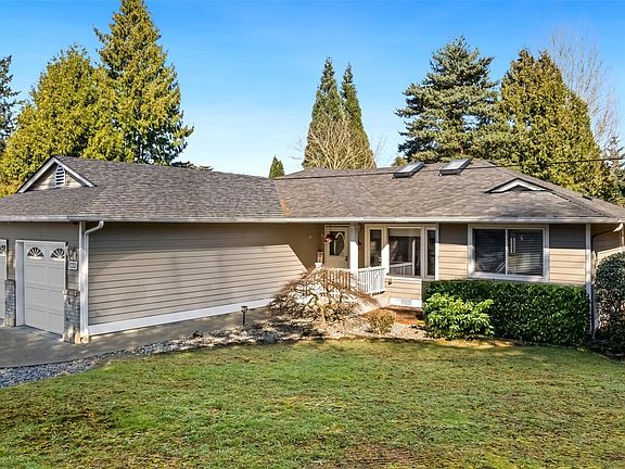 2nd image of 708 Hilltop Avenue