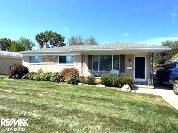30607 Glenwood Cir, Warren, MI 48088
