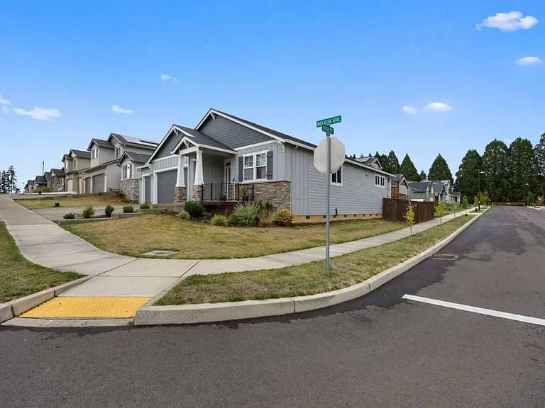 18830 Melissa Ave — Photo 1