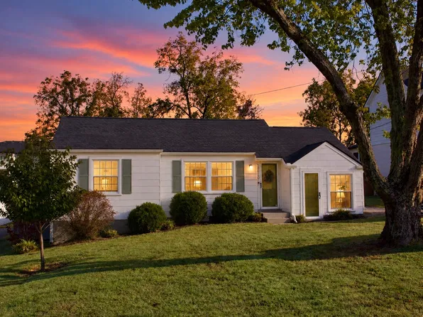 2820 Colonial Cir, Nashville, TN 37214