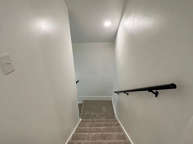 858 Baxter St SE — Photo 24