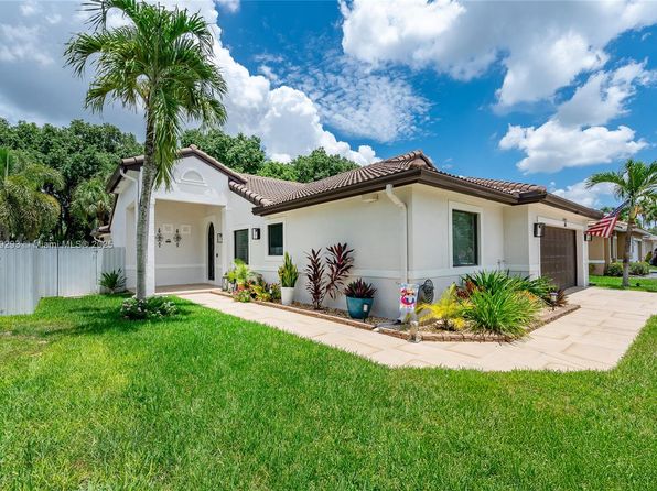 16185 SW 2nd Dr