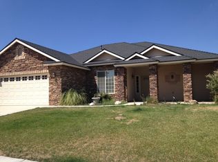 1325 Scarlet Oak Dr, Tehachapi, CA 93561