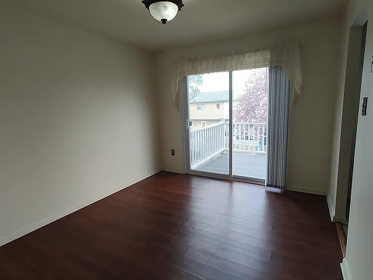 5653 Wood Ln — Photo 6