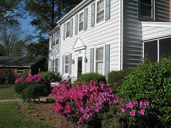 3rd image of 530 Nansemond Cres