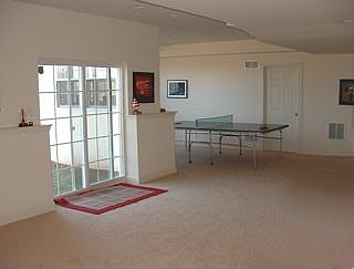 Finished Bsmt w/PowerRoom