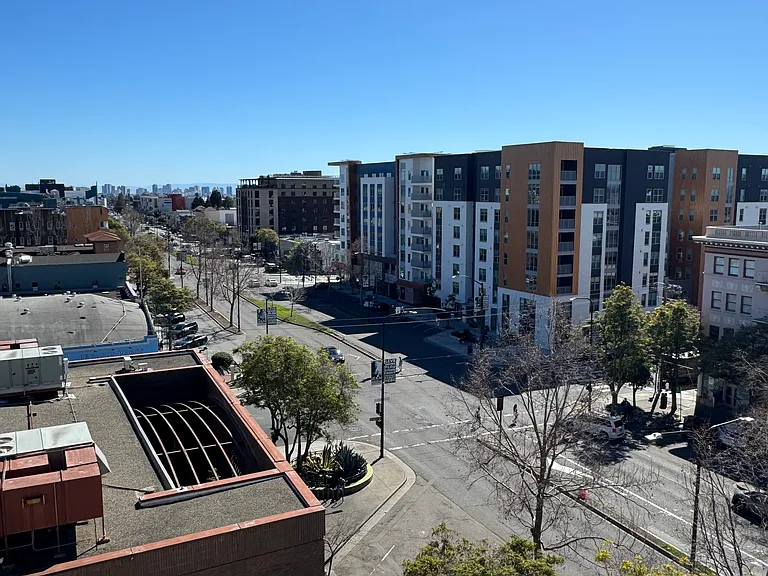 2319-2323 Shattuck Ave #503 — Photo 44