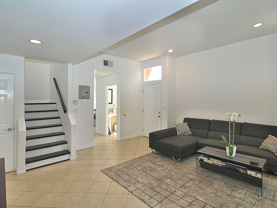 1st image of 13351 Burbank Blvd APT 2