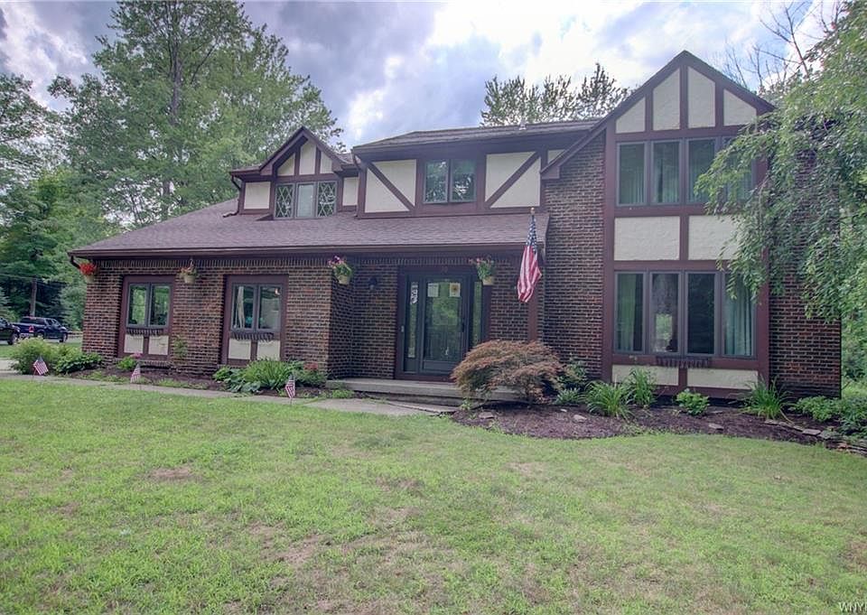 1st image of 30 Red Fox Ln
