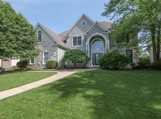 2501 Kane Ln, Batavia, IL 60510