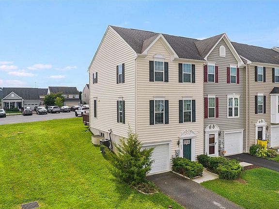 3rd image of 202 Norwood Dr