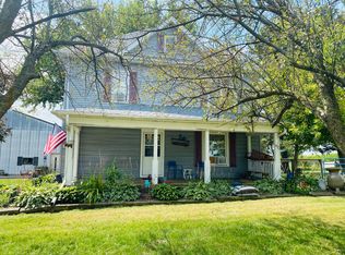 2385 Reynolds Rd, Ashton, IL 61006