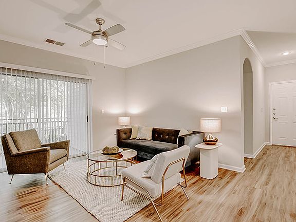 2nd image of 4457 Oakdale Crescent Ct #445